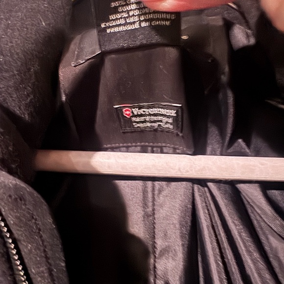 Victorinox Dark Navy Jacket. Like new - Picture 13 of 16